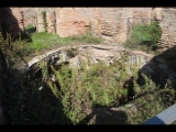 04912 ostia - regio i - insula xvii - terme del mitra (i,xvii,2) - basin - raum i.jpg